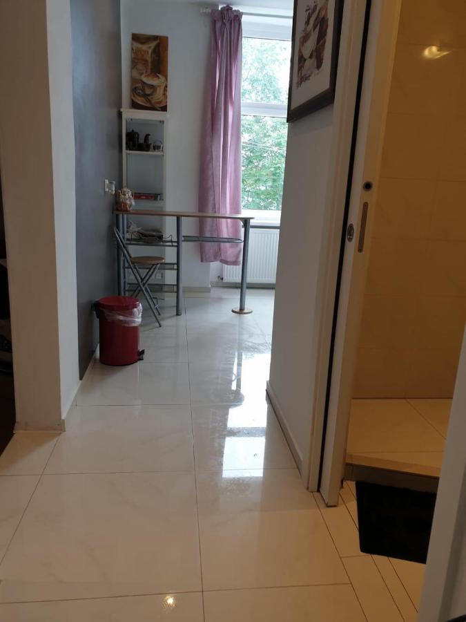 Deluxe Apartment 5P Mm A Вена Экстерьер фото