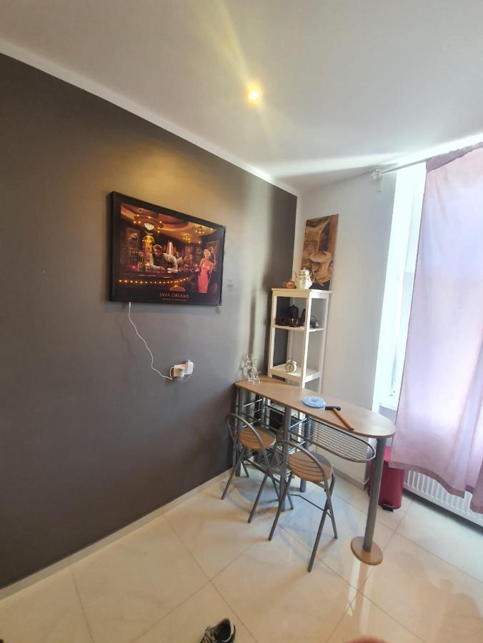 Deluxe Apartment 5P Mm A Вена Экстерьер фото